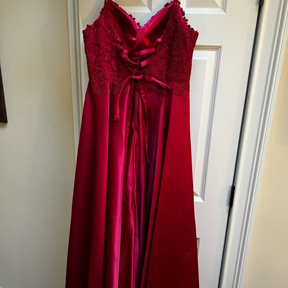 Eureka Los Angeles Dresses Eureka Gown Burgundy Poshmark